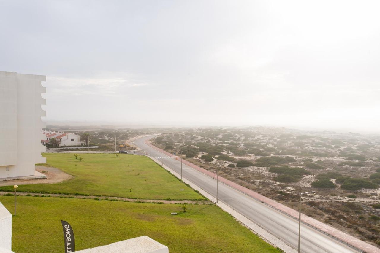 Maresia - Beachfront Peniche Apartment Exterior foto